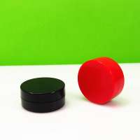 15g red black plastic lip balm can